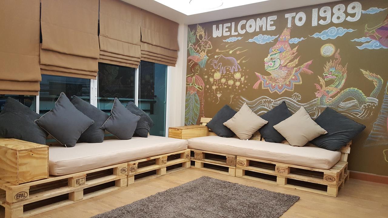 بانكوك Small Space Cafe & Hostel المظهر الخارجي الصورة